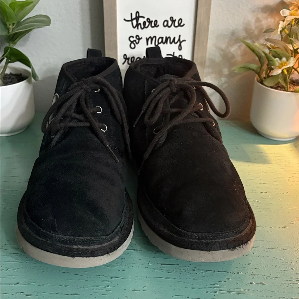 UGG Black Boots with Tan Sole SZ 11 Mens box 106